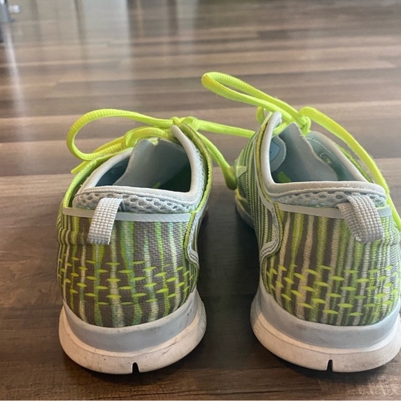 Nike Running Shoes - Picture 6 of 10